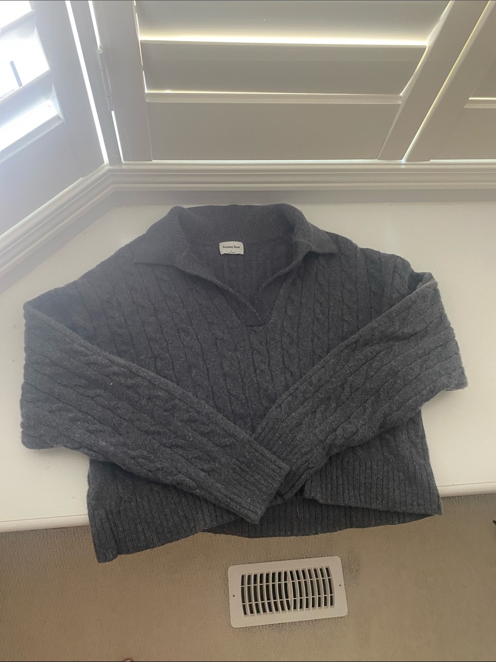 Aritzia Women’s Charcoal knit sweater size L